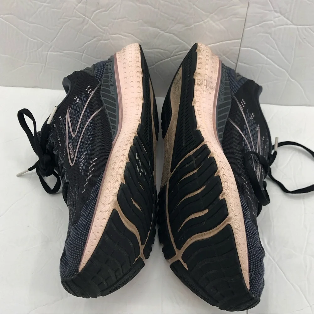 Brooks Sneakers Shoes Womens Size 11 Adrenaline GTS 19 Running Black